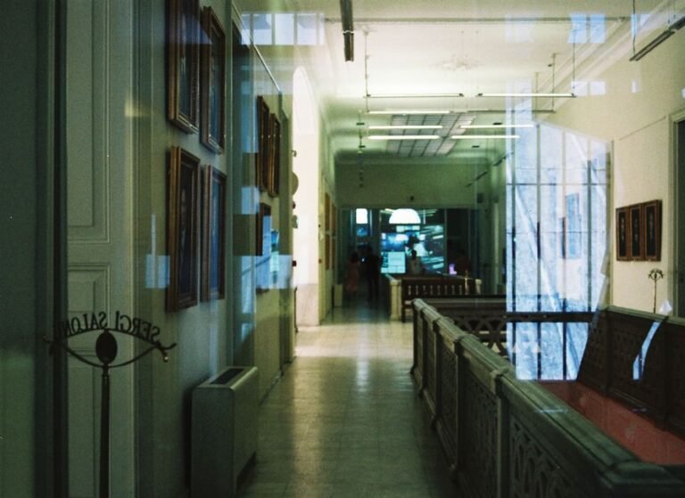 empty museum gallery